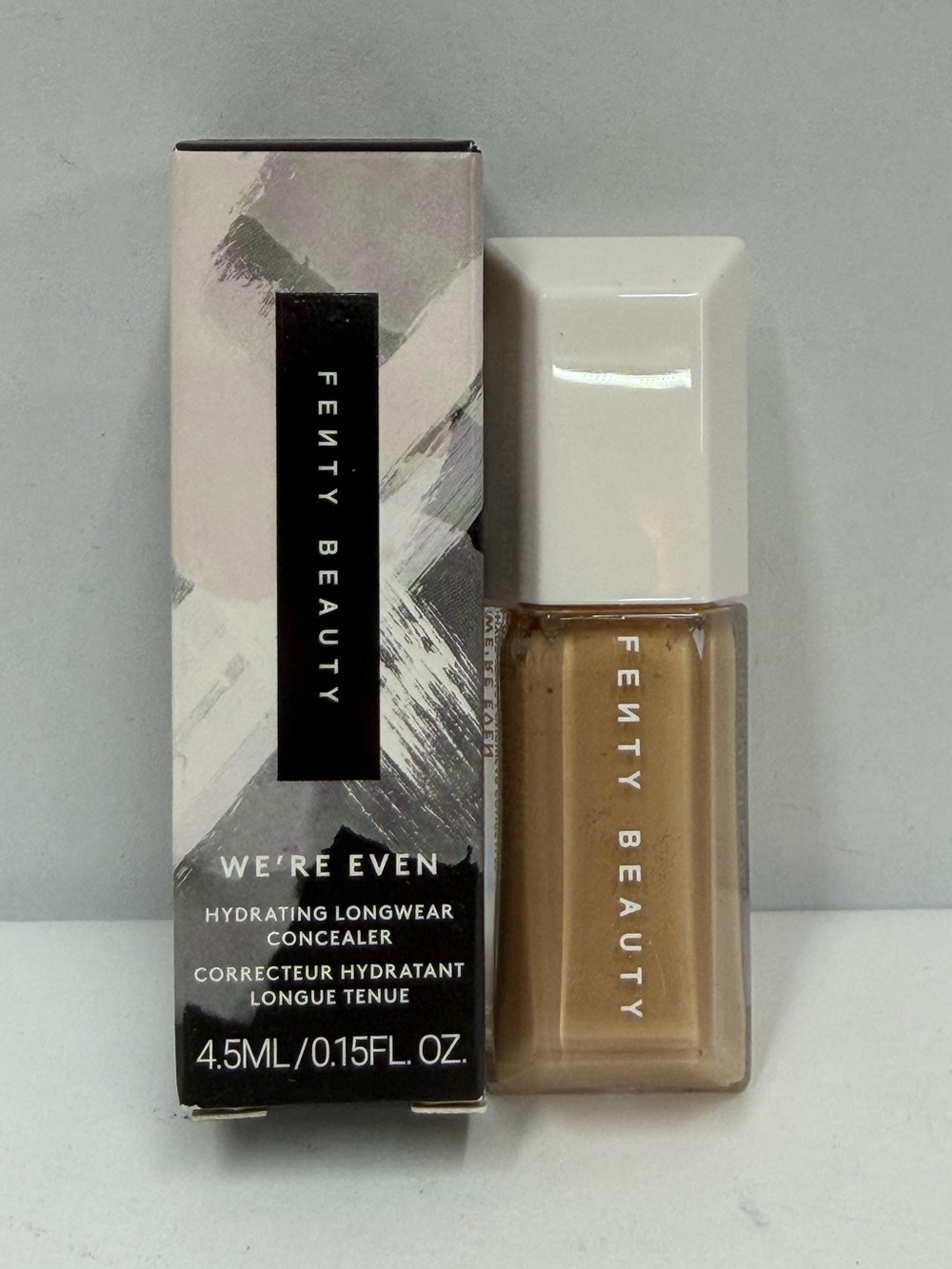 Fenty Beauty We’re Even Hydrating Longwear Concealer 260N – 4.5 mL NIB